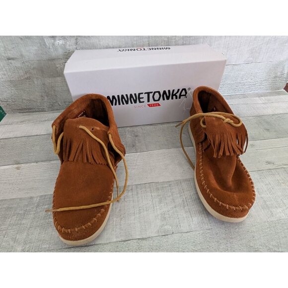 Minnetonka Womens Suede Moccasin Boots  Fringe Size 7 Cinnamon Brown Soft Sole - Picture 2 of 6